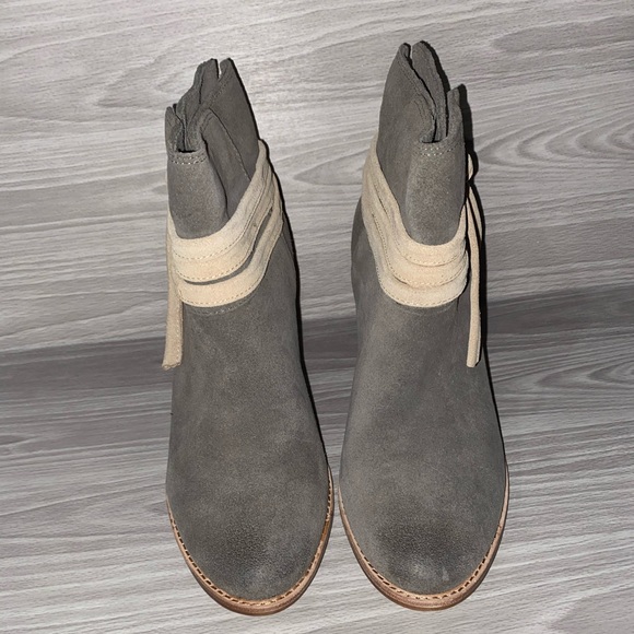 Splendid Heel Boots - Picture 2 of 4